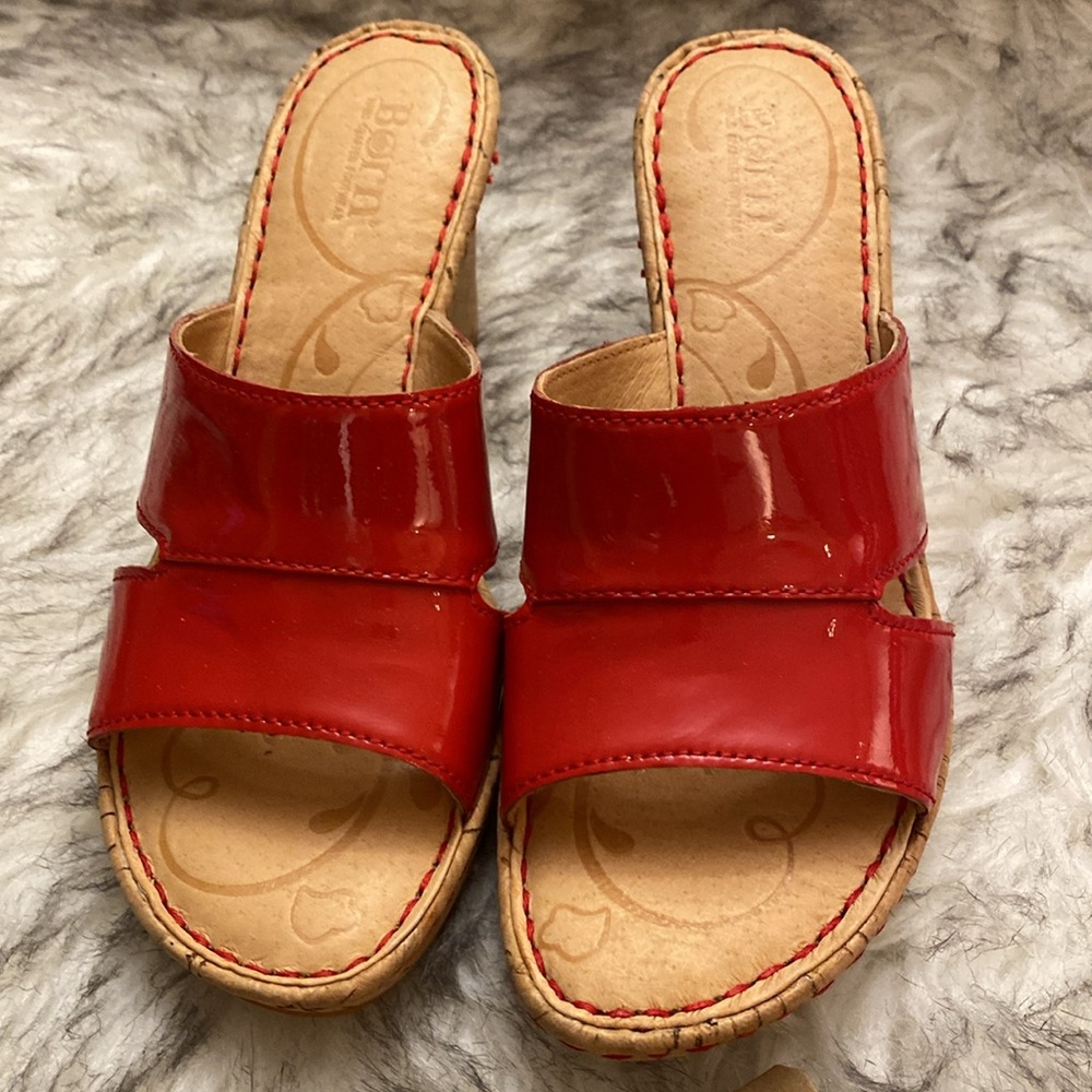 NEW BORN red patent leather hand crafted wedges - Picture 5 of 12